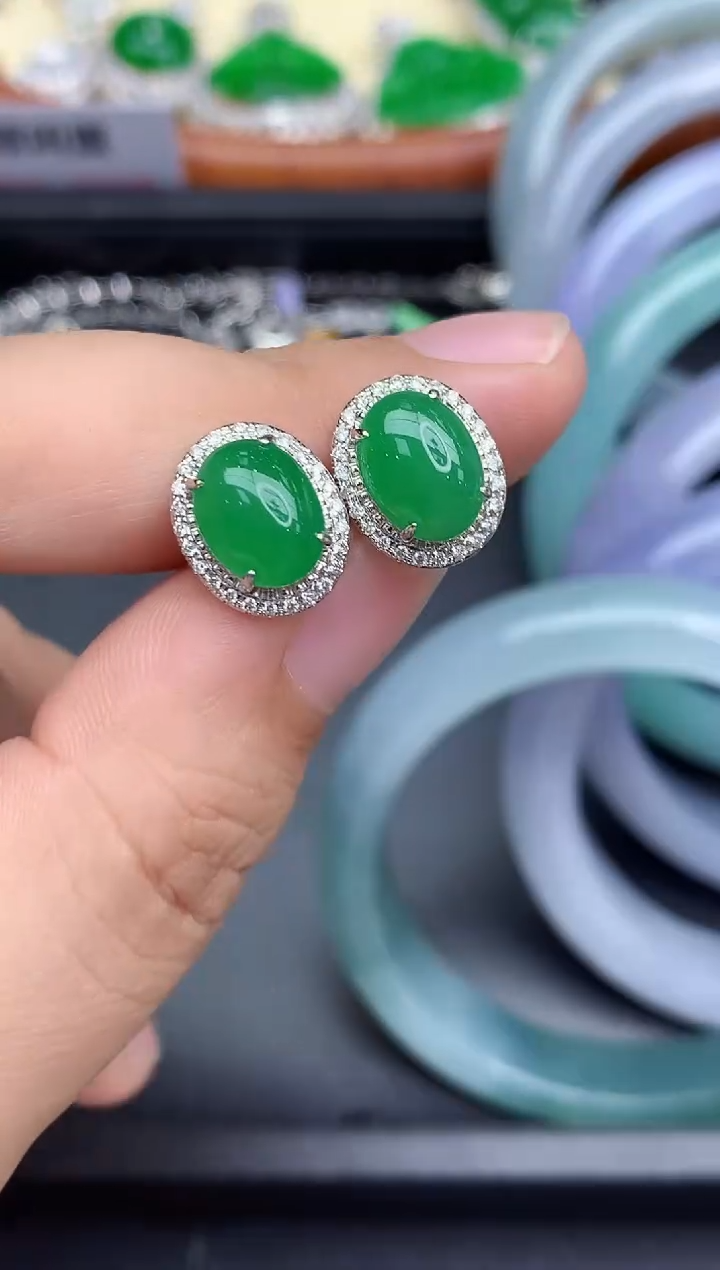 18K金镶嵌翡翠耳饰小****妮570-中国好珍宝