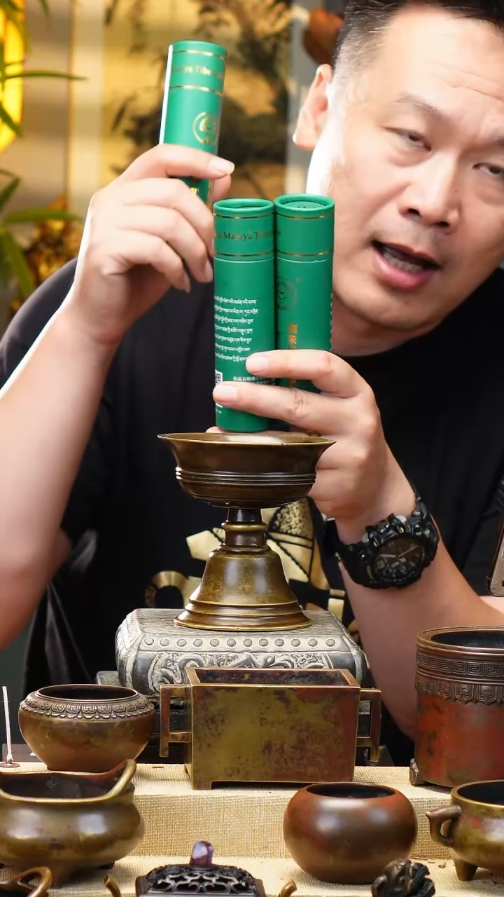 炉天下传统藏香香气翩然