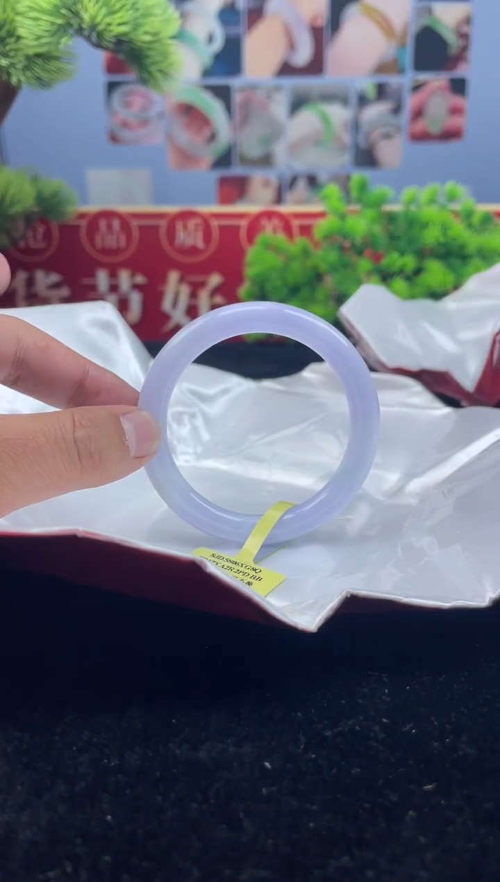 翡翠未镶嵌手镯手镯