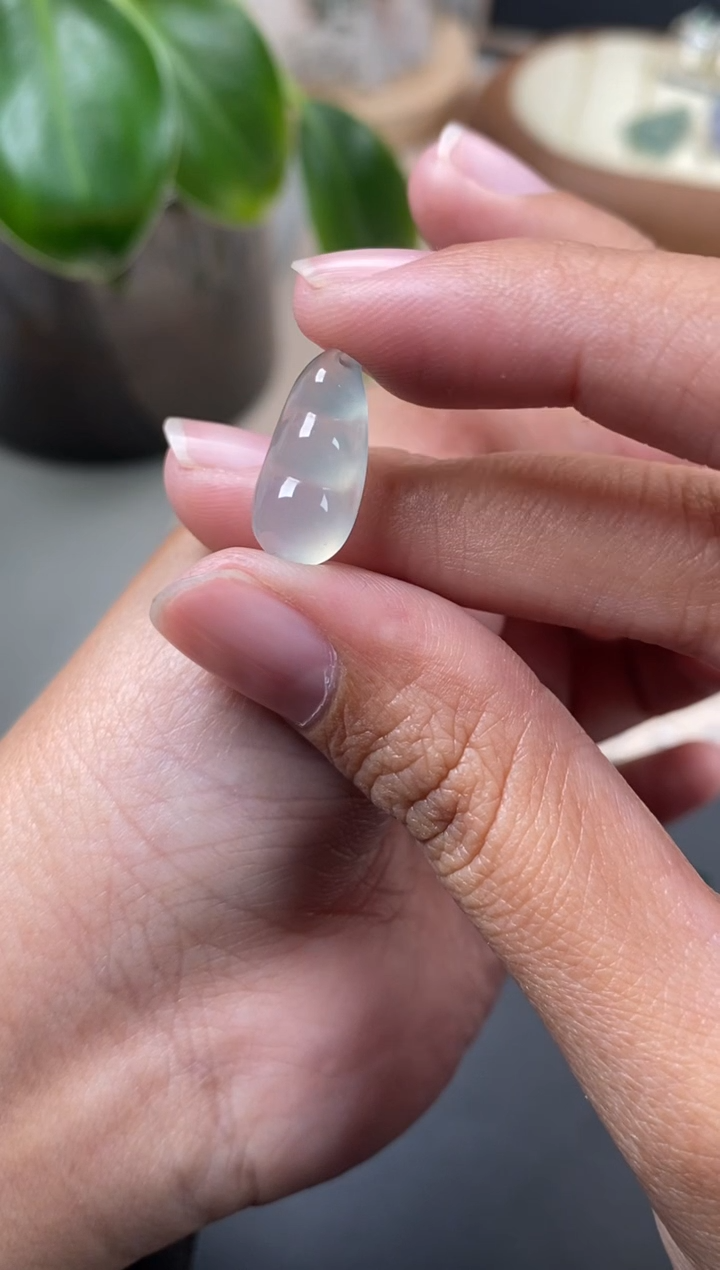 【闪购商品】翡翠颈饰未镶嵌翡翠冰种福豆
