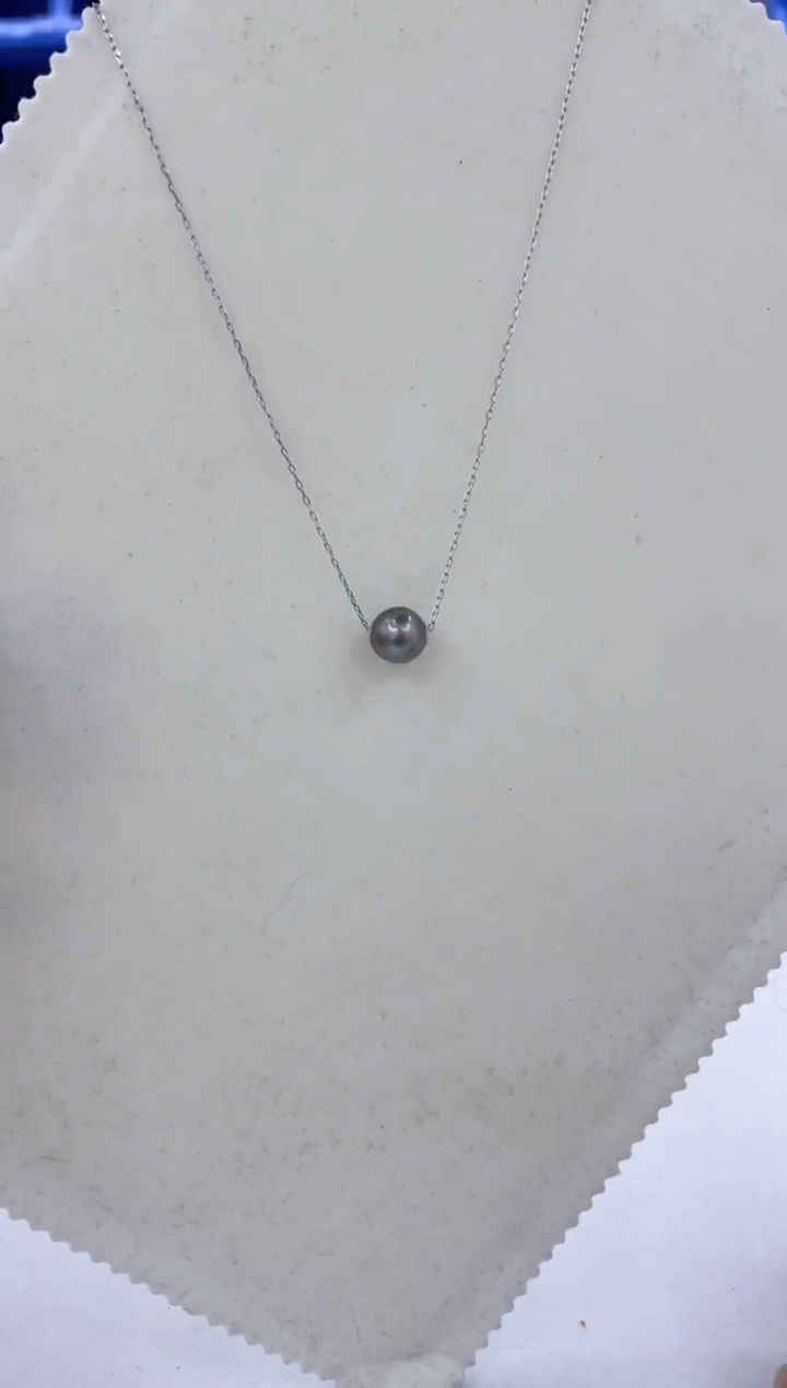 18K金镶嵌吊坠(赠链)海水珍珠  