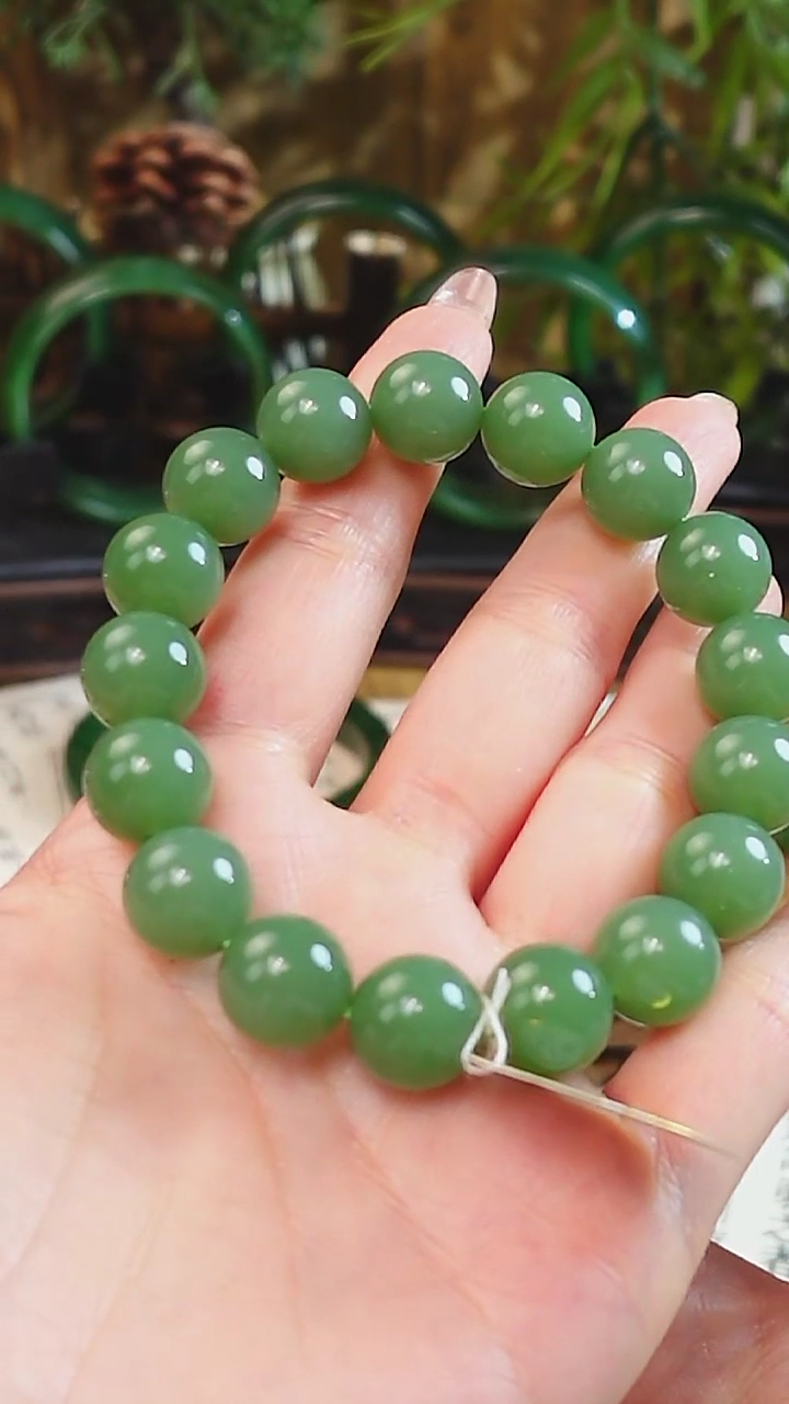 【闪购商品】和田玉手串未镶嵌俄料碧玉粉绿卡12mm
