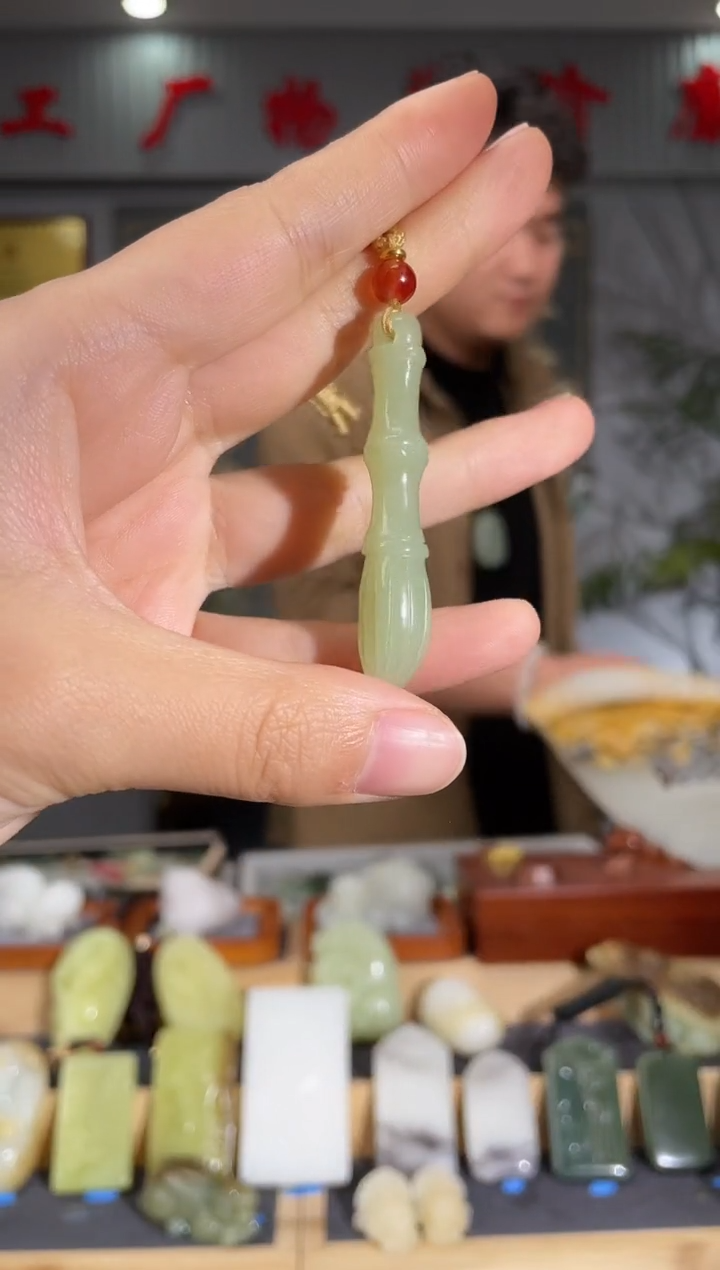 【闪购商品】和田玉颈饰未镶嵌拍一发一 多样性发货