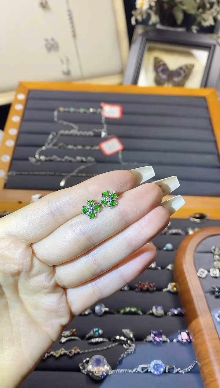 【闪购商品】水晶手链银S925镶嵌A141