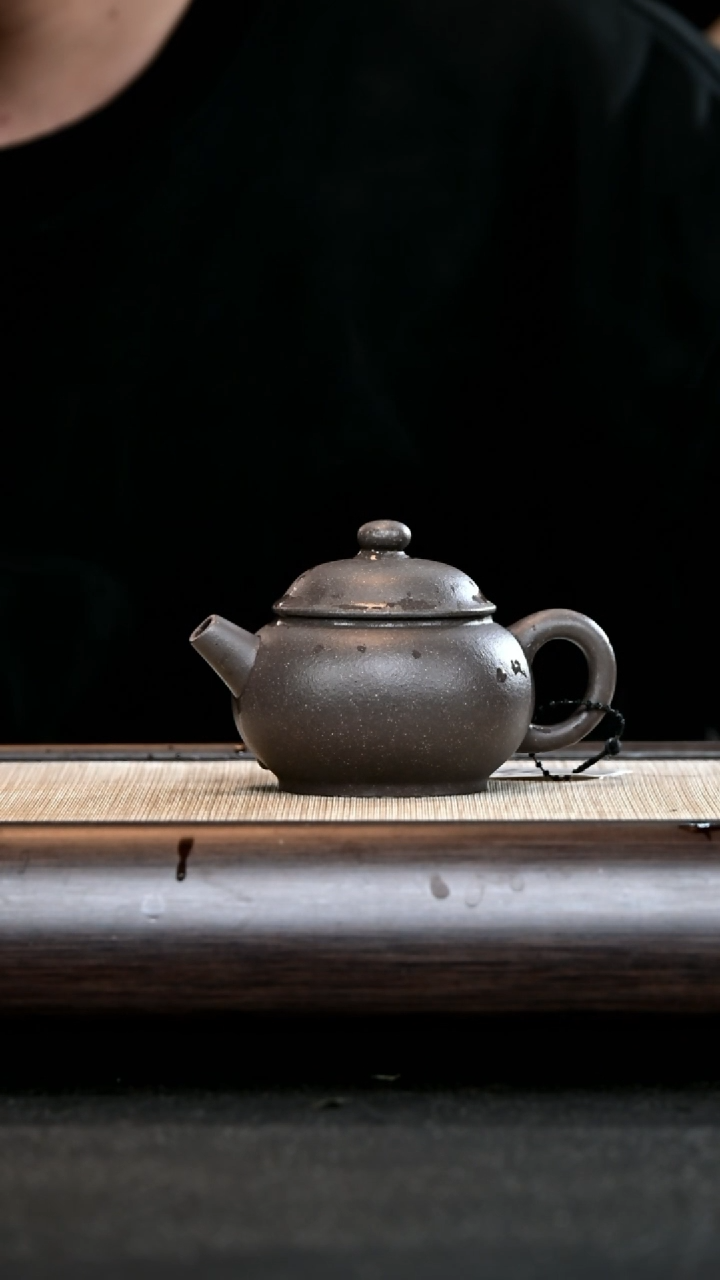 【闪购商品】紫砂茶壶AH9255 巨轮 天青