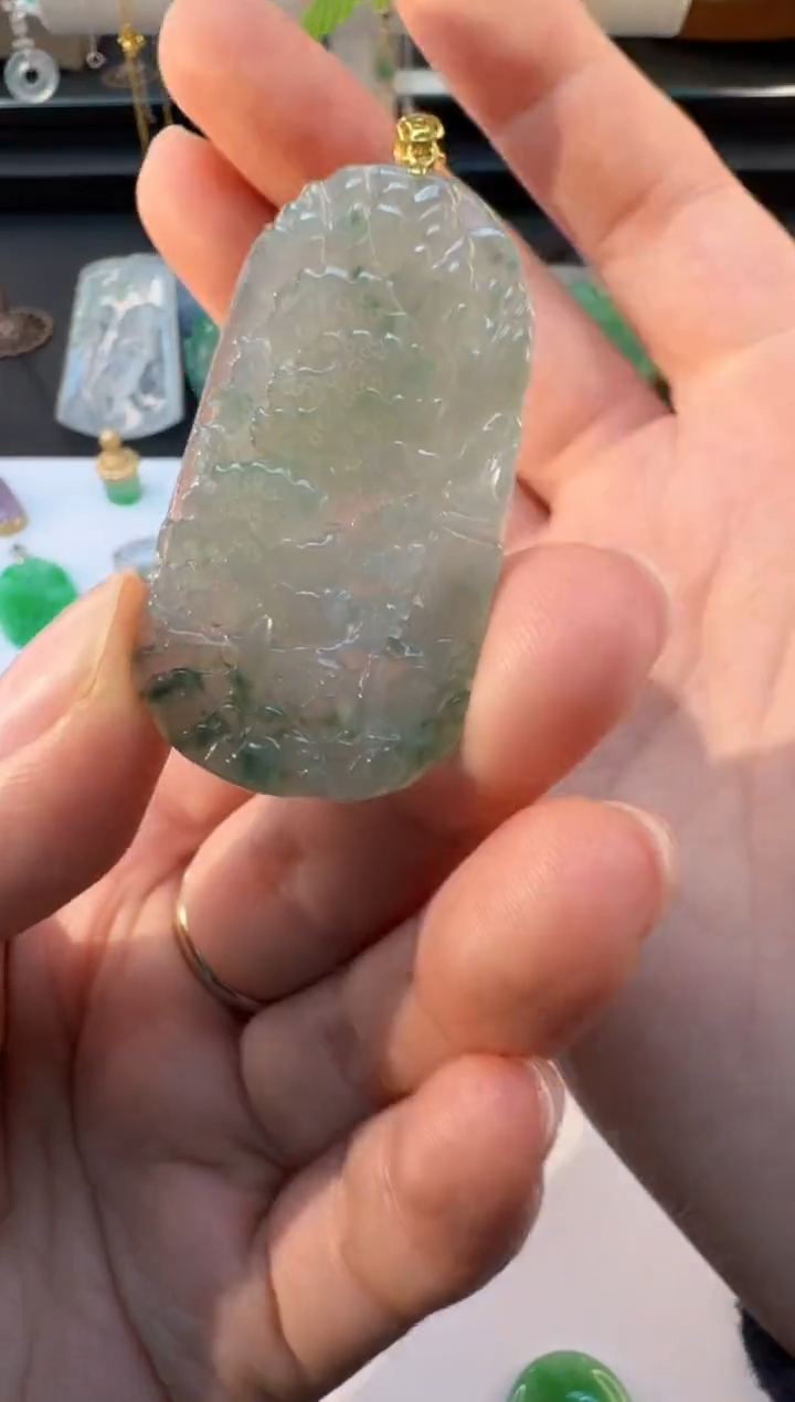 【闪购商品】翡翠颈饰18K金镶嵌缅甸翡翠A货吊坠