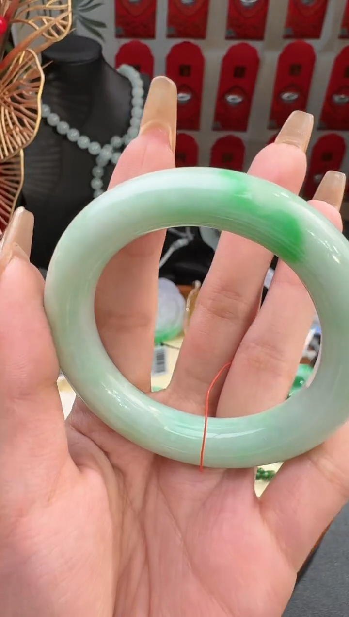 【闪购商品】翡翠手镯未镶嵌手镯