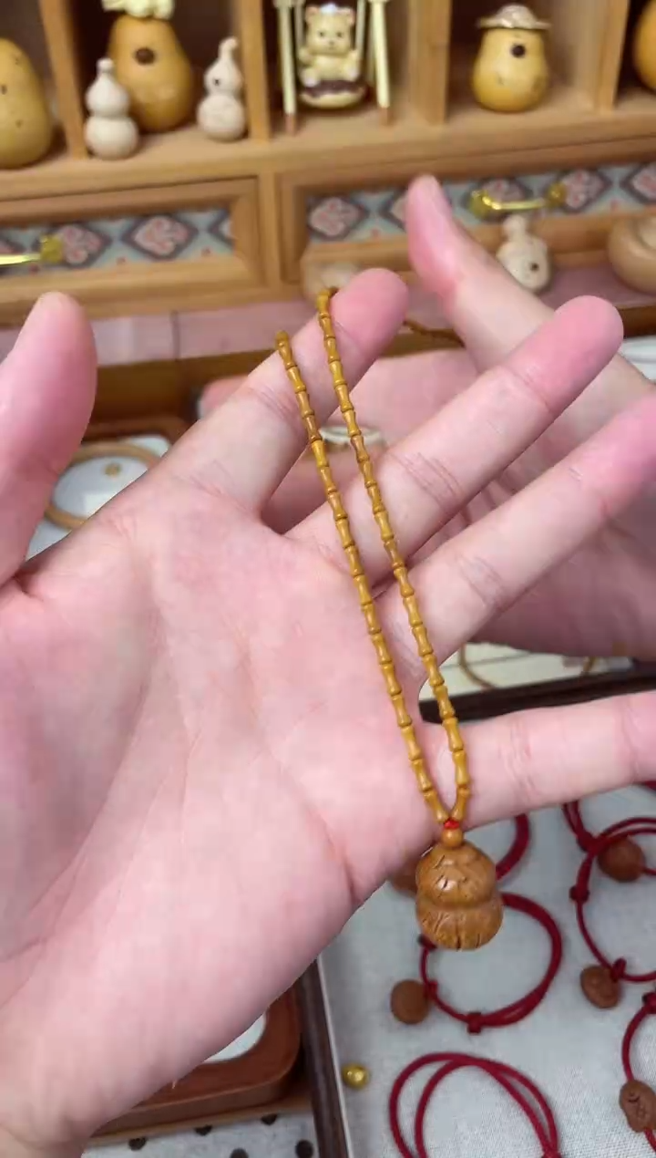 108颗竹节脖挂一物一拍加桃核葫芦
