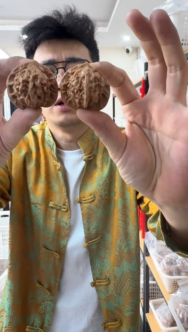 【闪购商品】文玩核桃把件38大耳朵图图