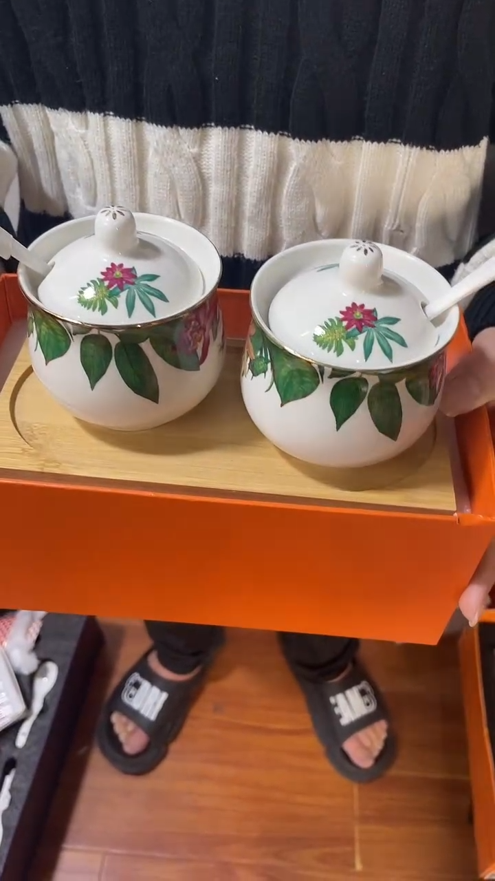 杯鸿辉家品牌瓷器，京东包邮！