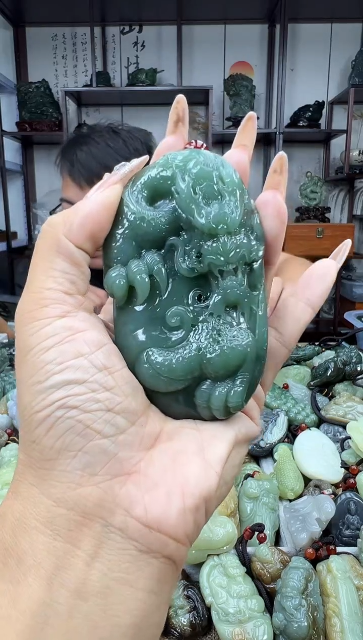 未镶嵌和田玉把件1