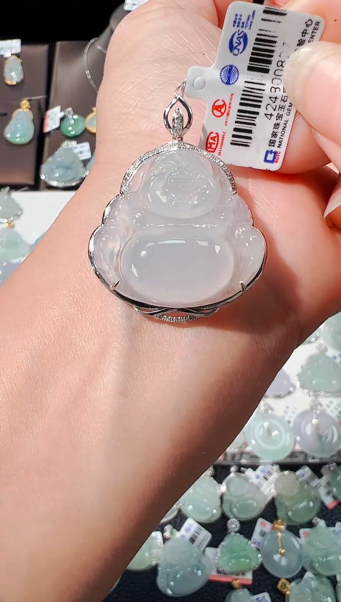 【闪购商品】翡翠吊坠(不含链)18K金镶嵌佛公吊坠827