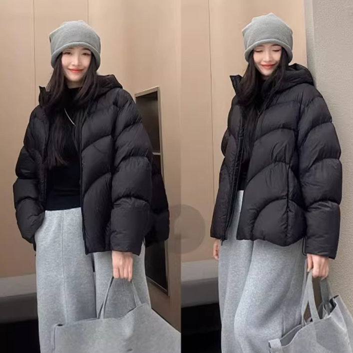 江南短款连帽羽绒服女2025秋冬新款高级感休闲轻便保暖泡芙面包服