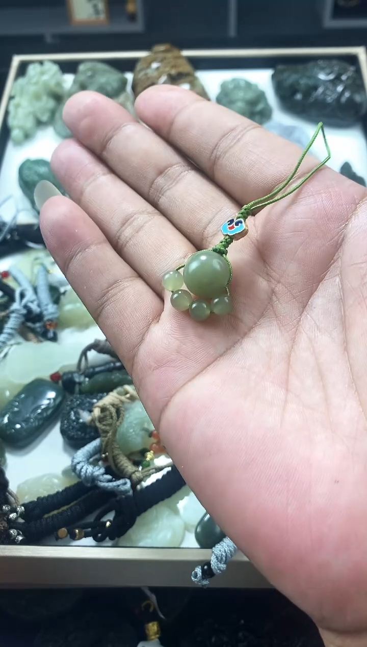 和田玉银S925镶嵌颈饰1