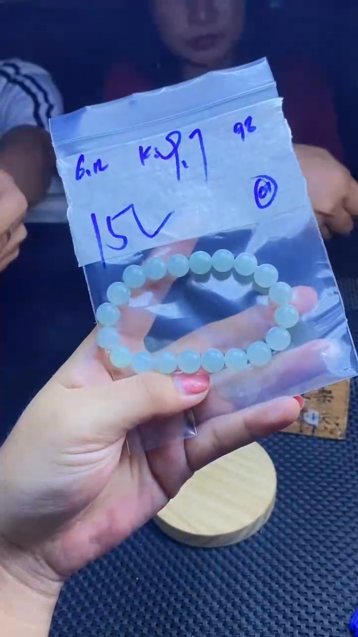 定制翡翠未镶嵌天然缅甸A货翡翠，多样性发货只发其一