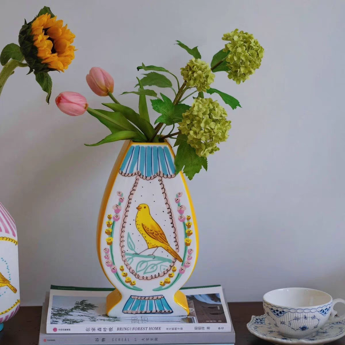 王尔德的夜莺与玫瑰收口桃花瓶（微瑕）