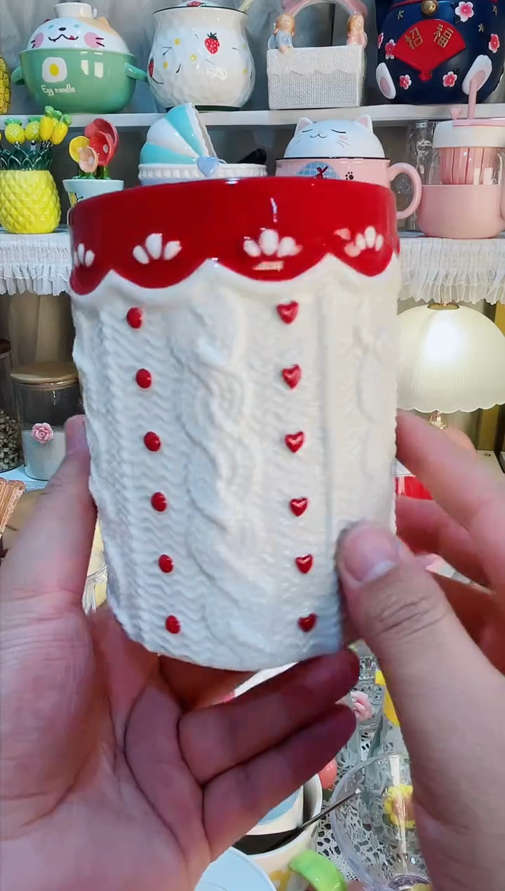 【闪购商品】瓷片笔筒 质量好发货快放心拍