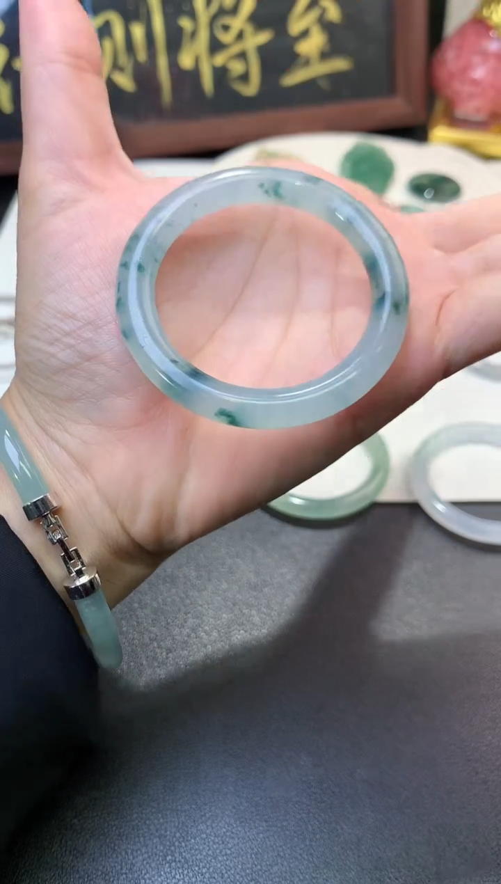 未镶嵌定制翡翠毛货