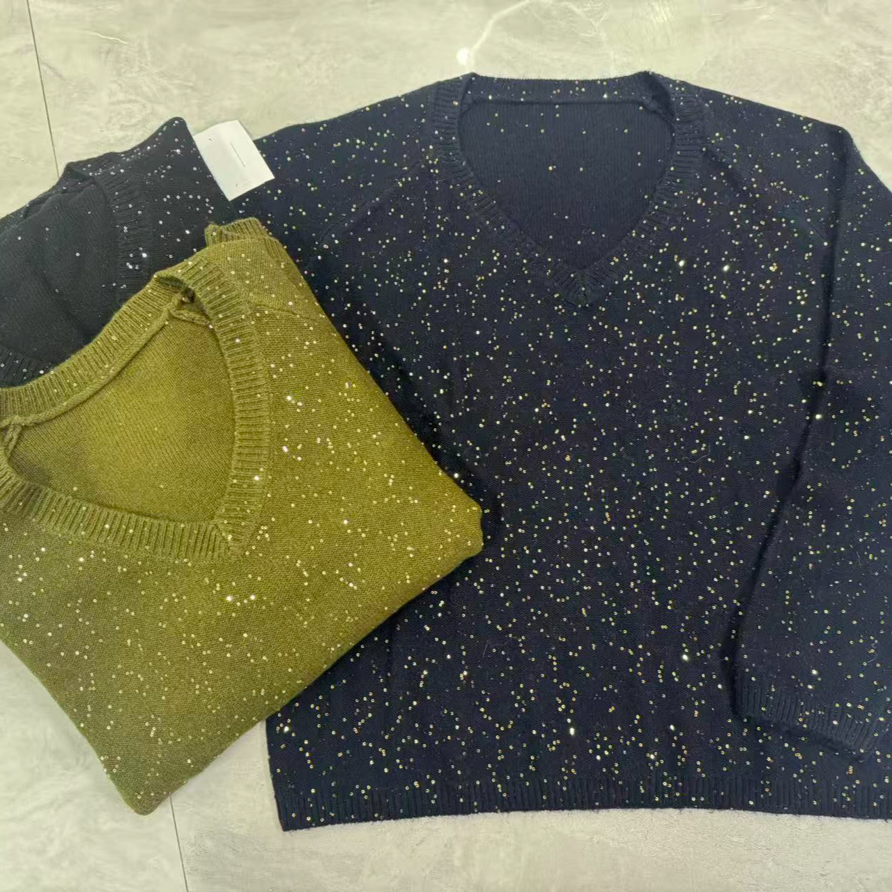 100羊毛重工慵懒风高级感V领亮片针织衫