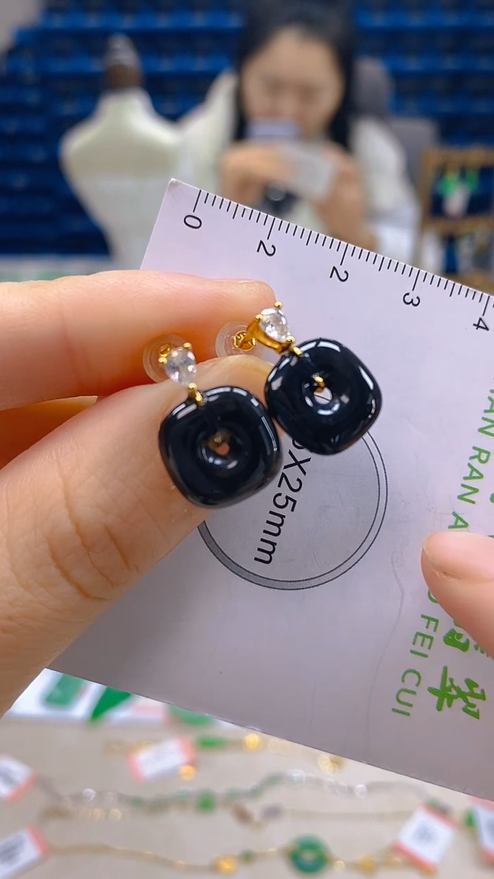 颈饰未镶嵌翡翠新号开播 全场乱卖