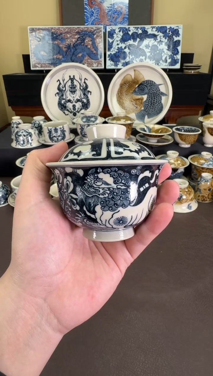 【闪购商品】二号釉双狮纹盖碗