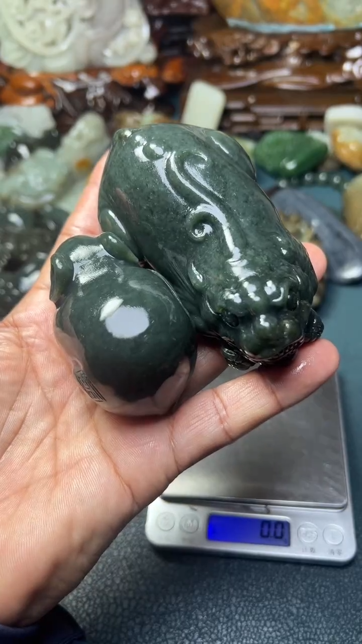 未镶嵌和田玉把件2