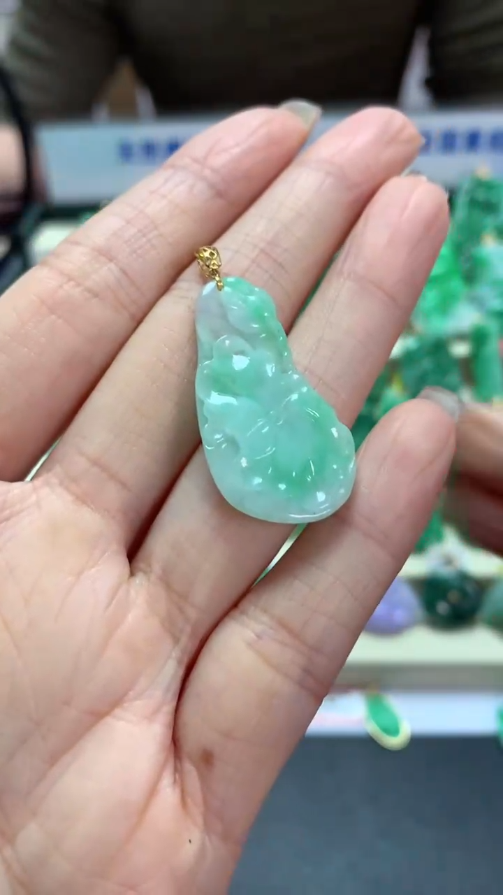 【闪购商品】翡翠吊坠(不含链)18K金镶嵌挂件