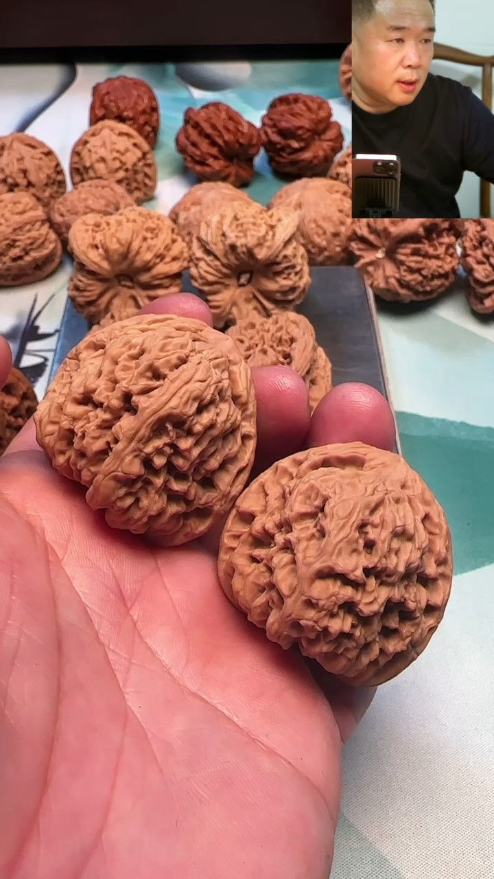 【闪购商品】文玩核桃吊坠南疆石