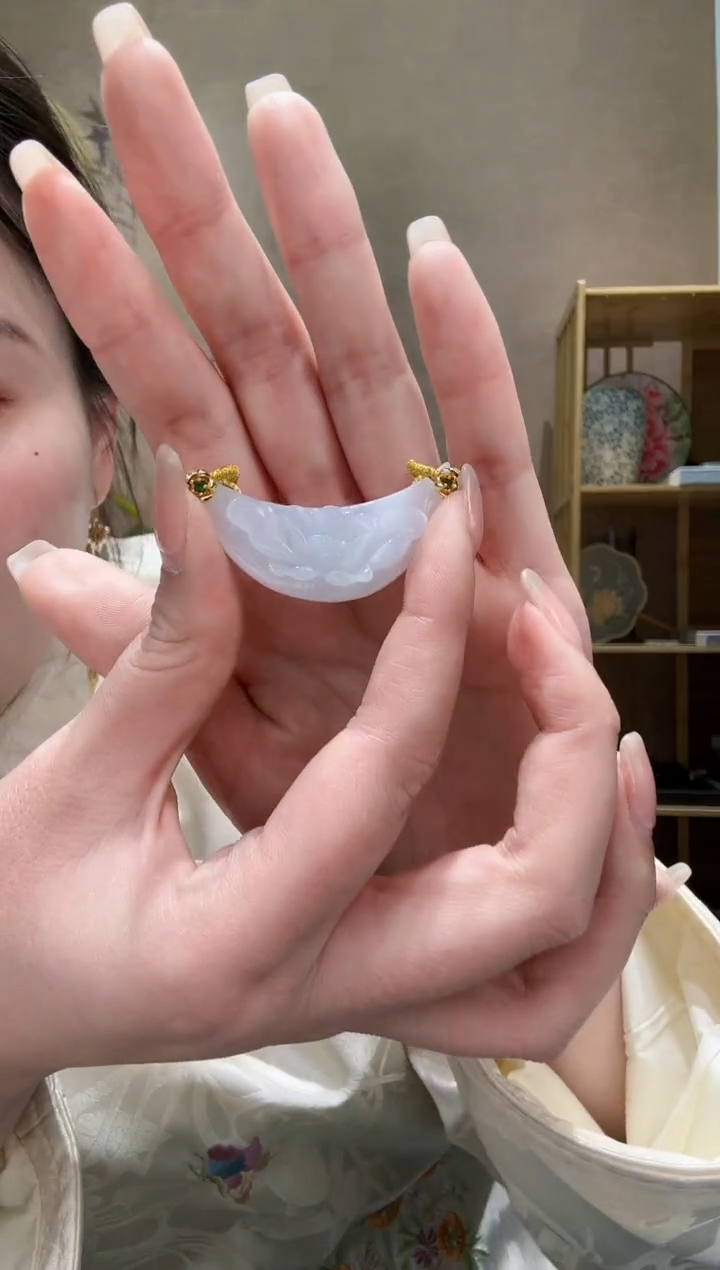 【闪购商品】翡翠颈饰未镶嵌吊坠1