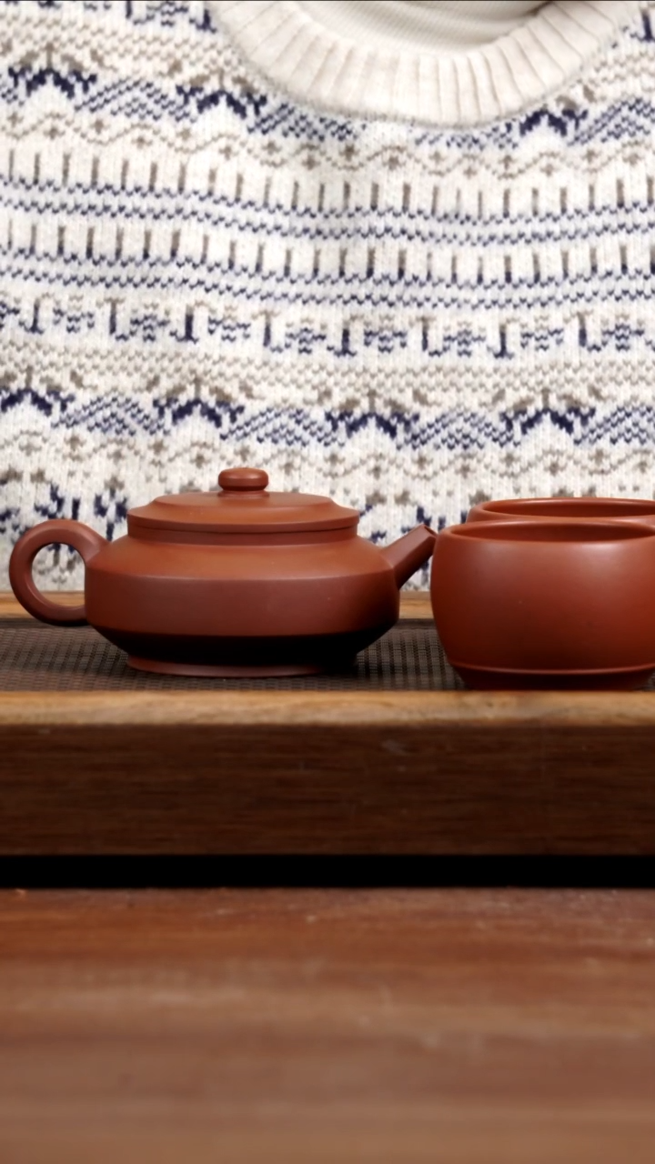 【闪购商品】紫砂茶壶红皮龙周盘250CC