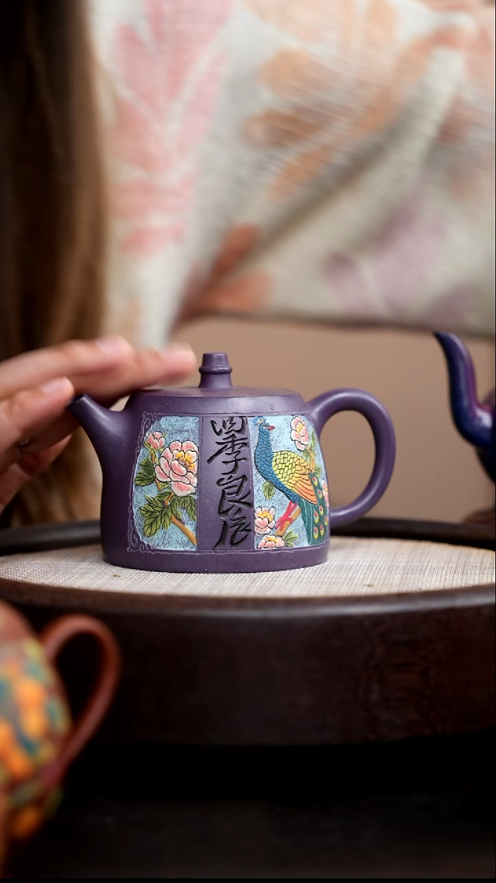 茶壶紫砂紫罗兰汉铎刻孔雀