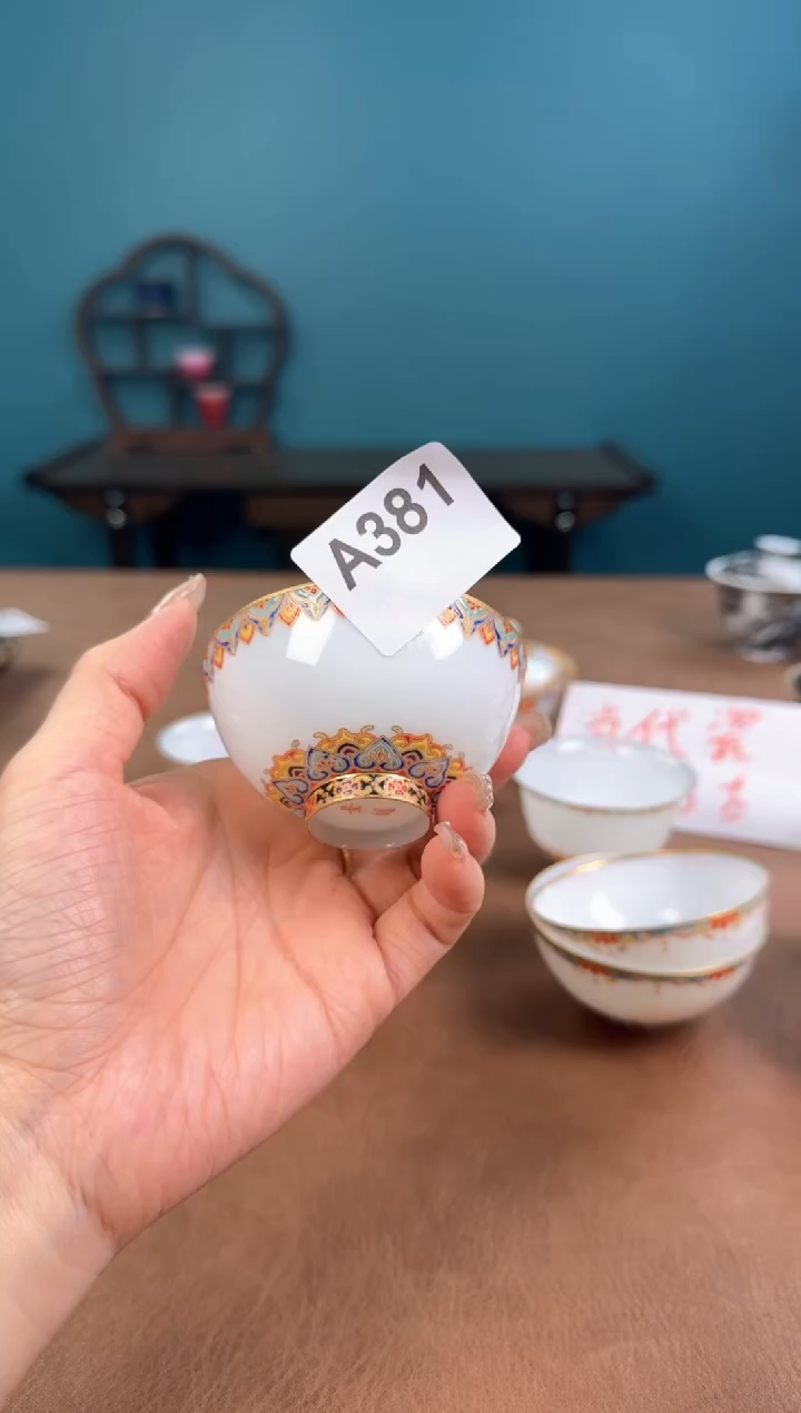 a381珐琅彩微瑕敦煌薄胎杯！