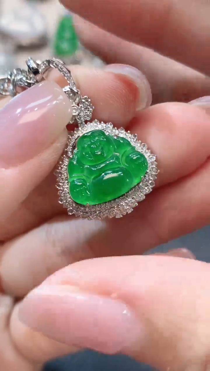 【闪购商品】翡翠吊坠(不含链)18K金镶嵌C16 多样性发货一件