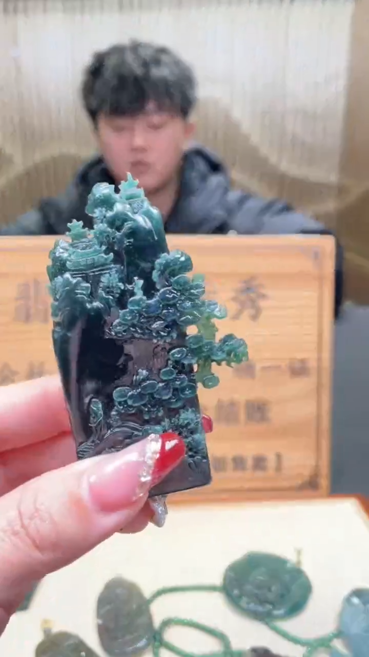 【闪购商品】定制翡翠未镶嵌      *176