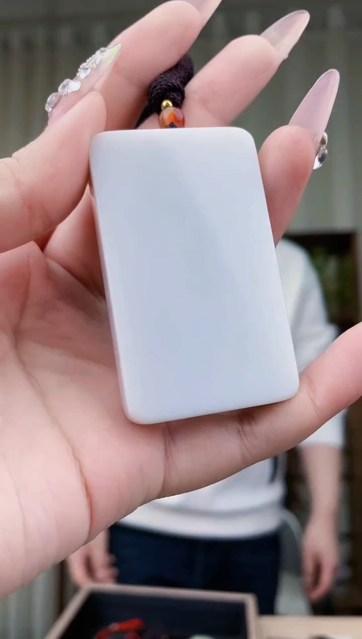 【闪购商品】和田玉挂件未镶嵌拍一发一，多样性发货！