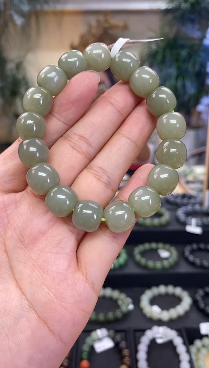 未镶嵌手串和田玉卡12