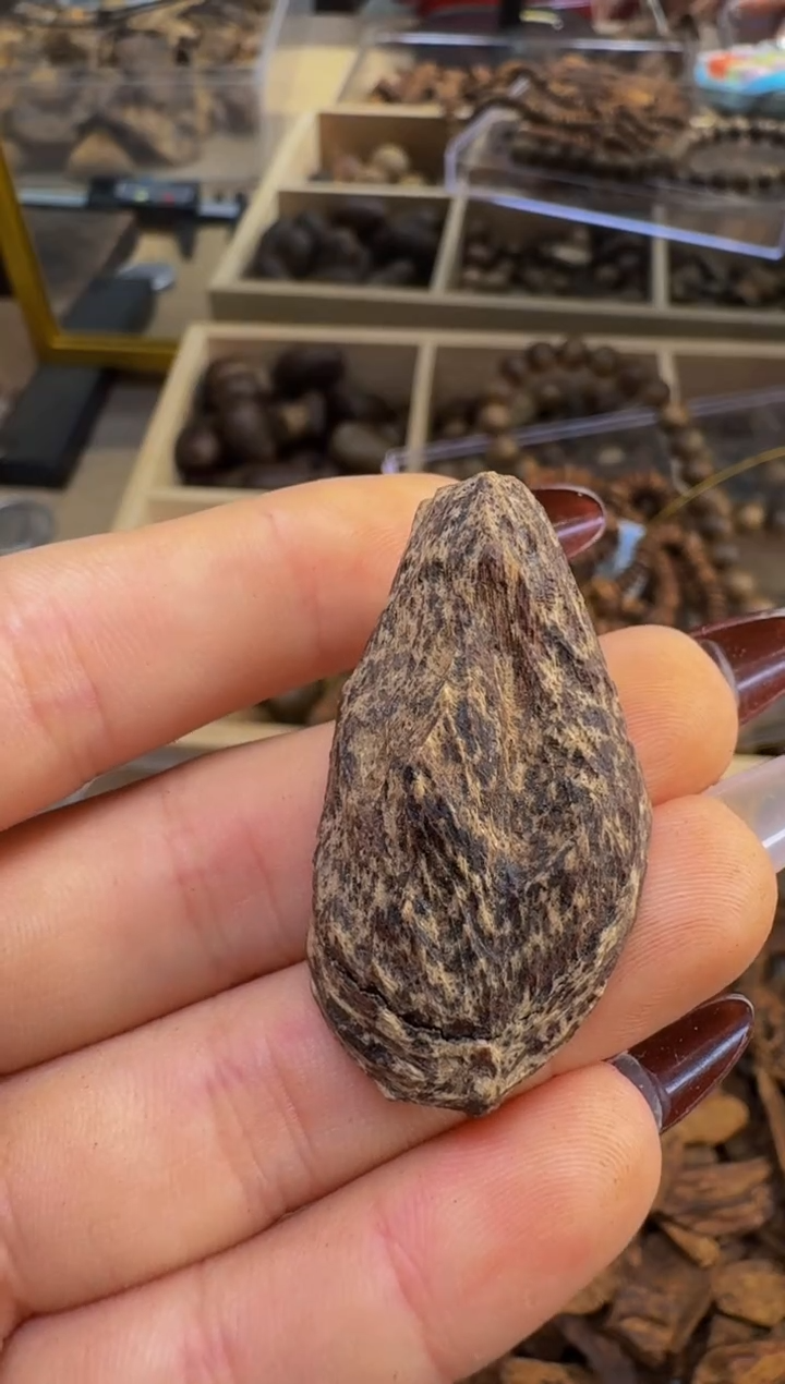 【闪购商品】沉香吊坠沉水达拉干