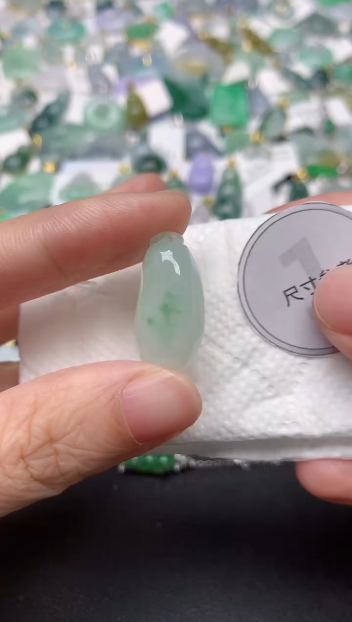 颈饰未镶嵌翡翠天然缅甸A货翡翠