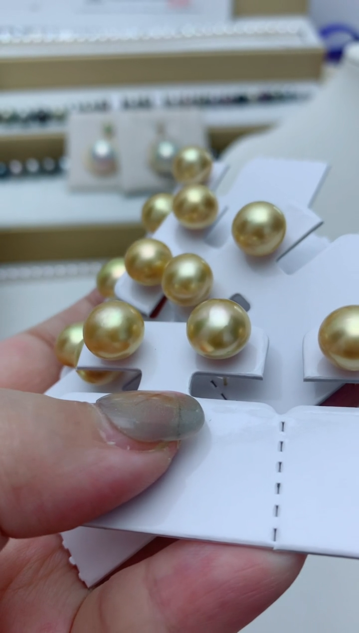 【闪购商品】海水珍珠耳饰18K金镶嵌w49 多样性发其一