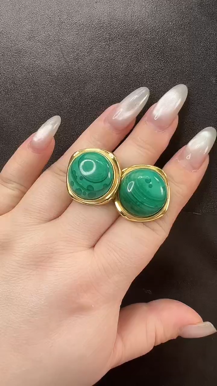 未镶嵌孔雀石颈饰耳环