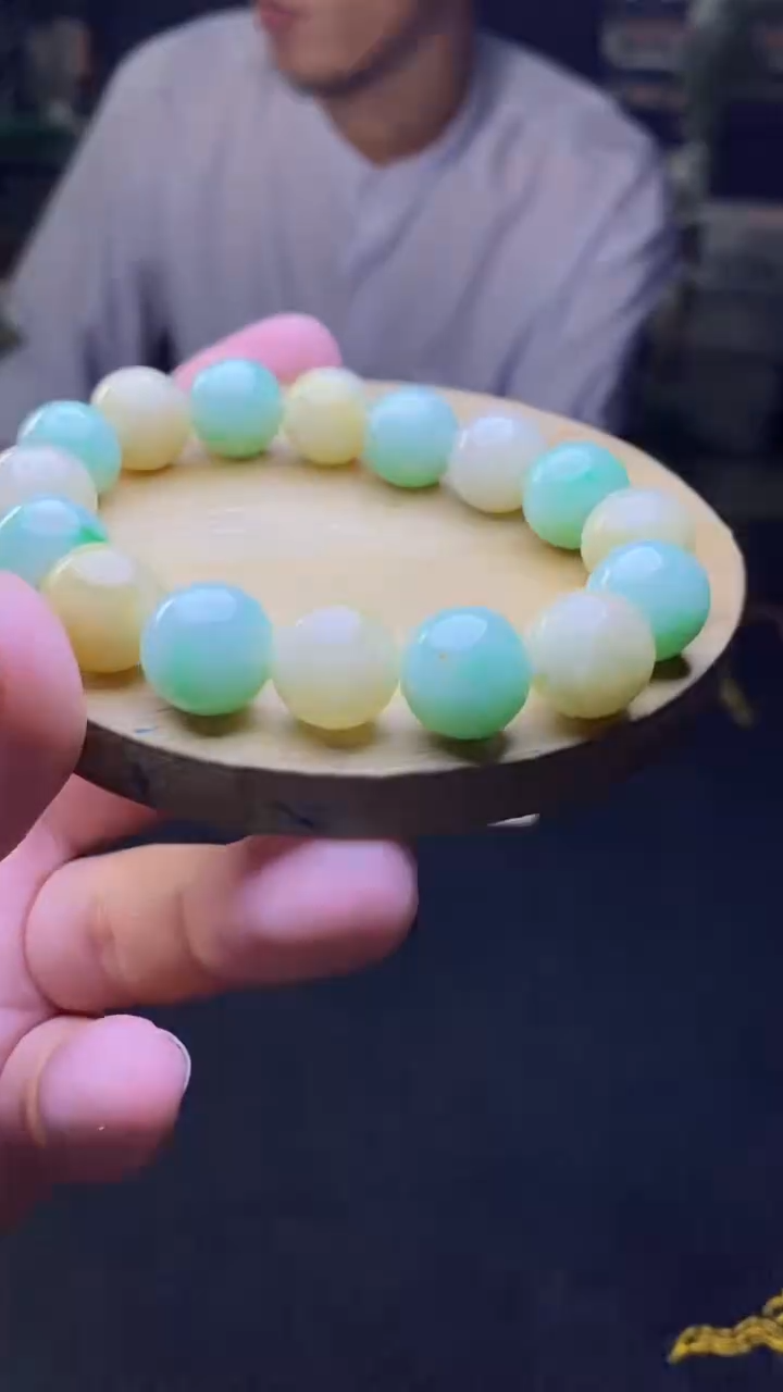 定制翡翠未镶嵌天然缅甸A货翡翠，多样性发货，拍一发一