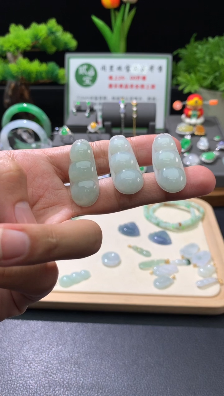 吊坠(不含链)未镶嵌翡翠天然翡翠a货