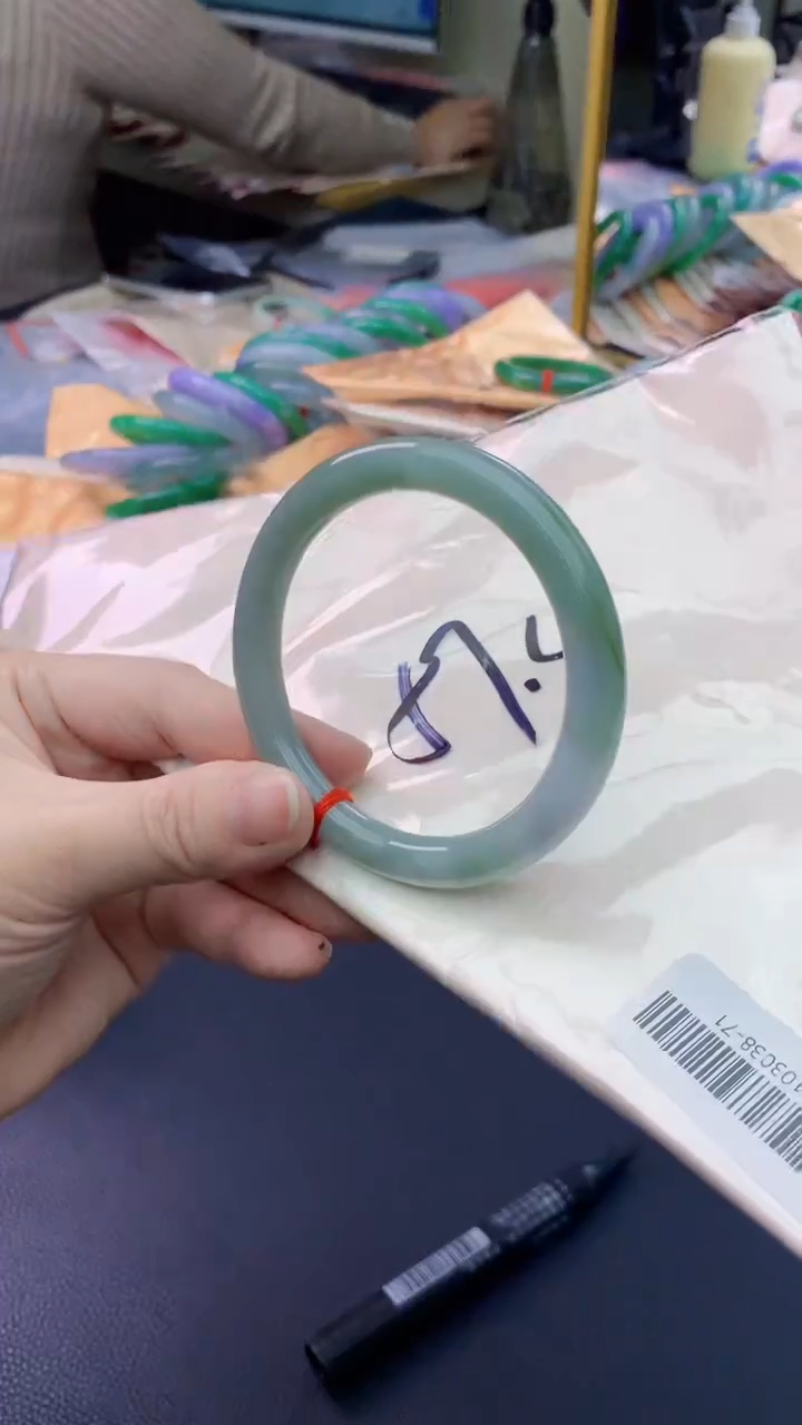 【闪购商品】翡翠手镯未镶嵌0649593571