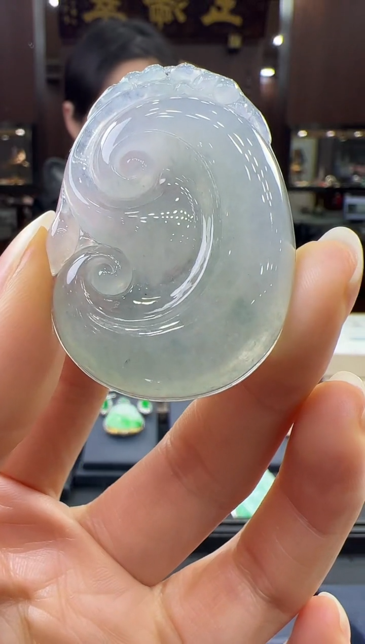 【闪购商品】翡翠挂件未镶嵌如意