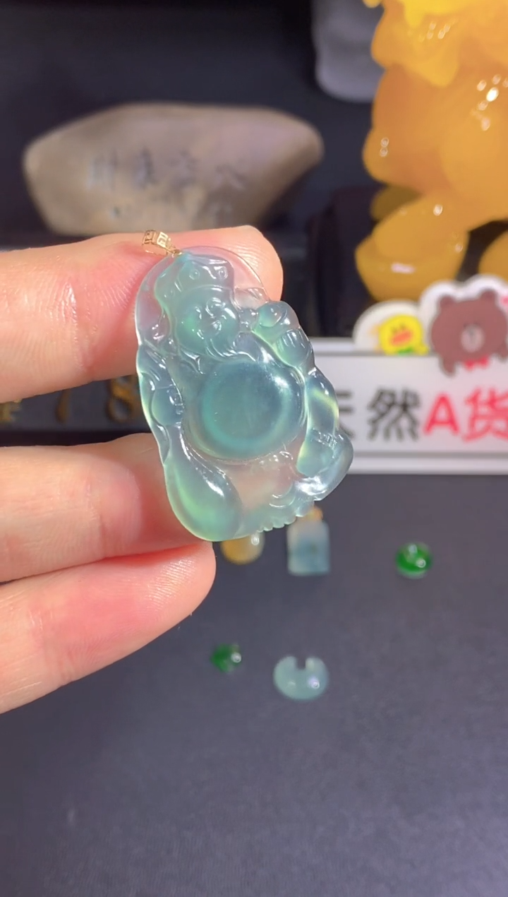 翡翠18K金镶嵌颈饰