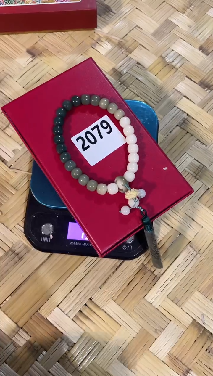 滴血莲花菩提手串菩提手串编号079