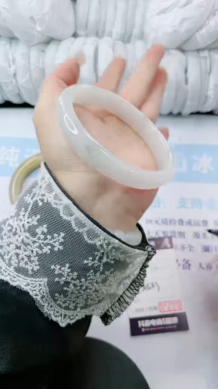 【闪购商品】石英质玉手镯未镶嵌多样性发货A563-66