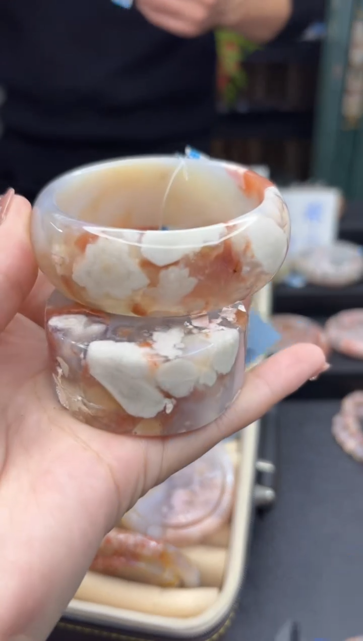 【闪购商品】石英质玉手镯未镶嵌176（56圈赠送镯心）