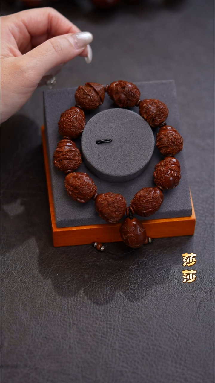 吊坠橄榄核蓝**律橄榄核