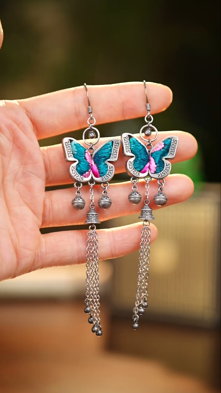 刺绣私人定制苗族手工A654